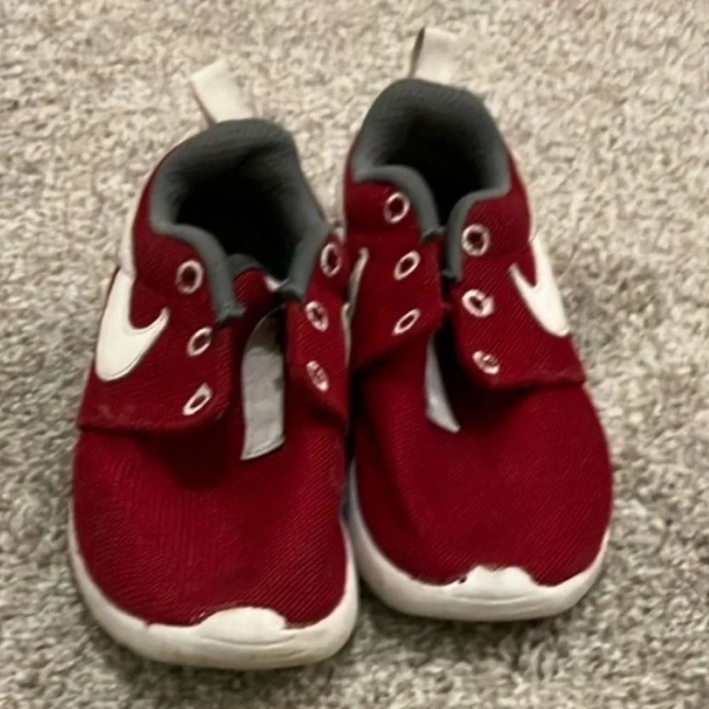 5 for $25🎈Nike shoes